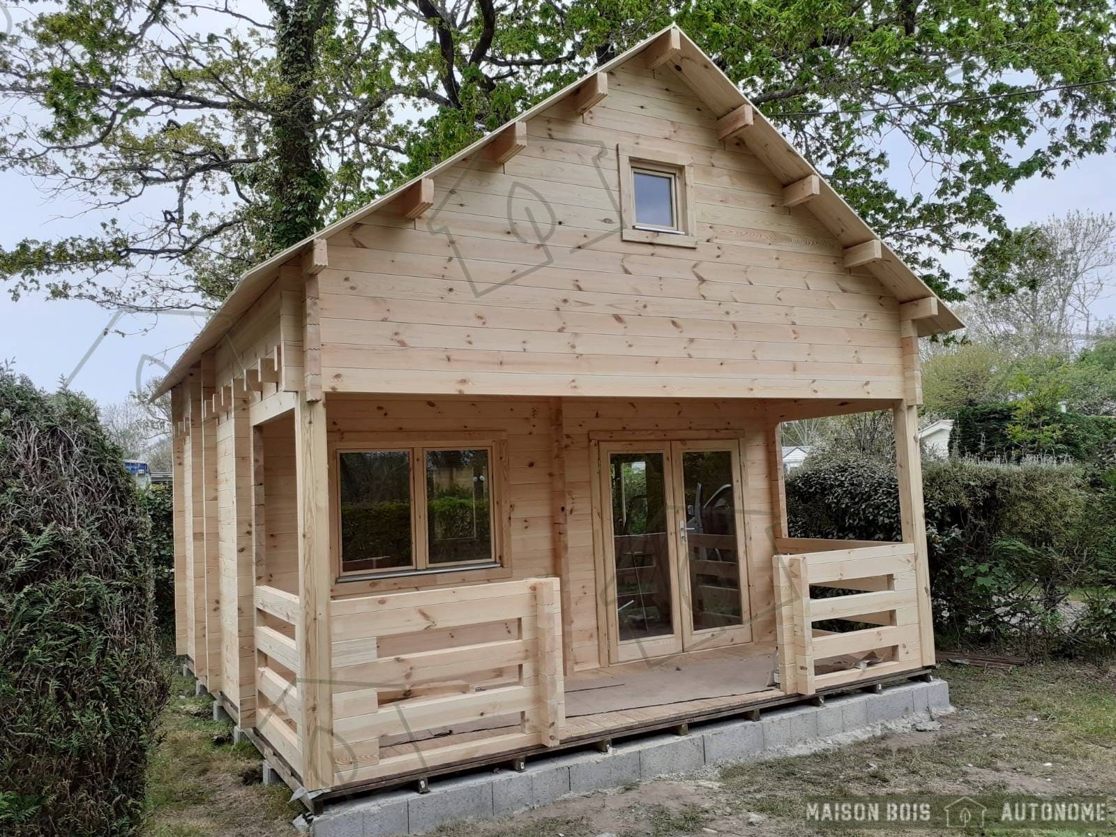 Maison en bois hors réseaux indépendante