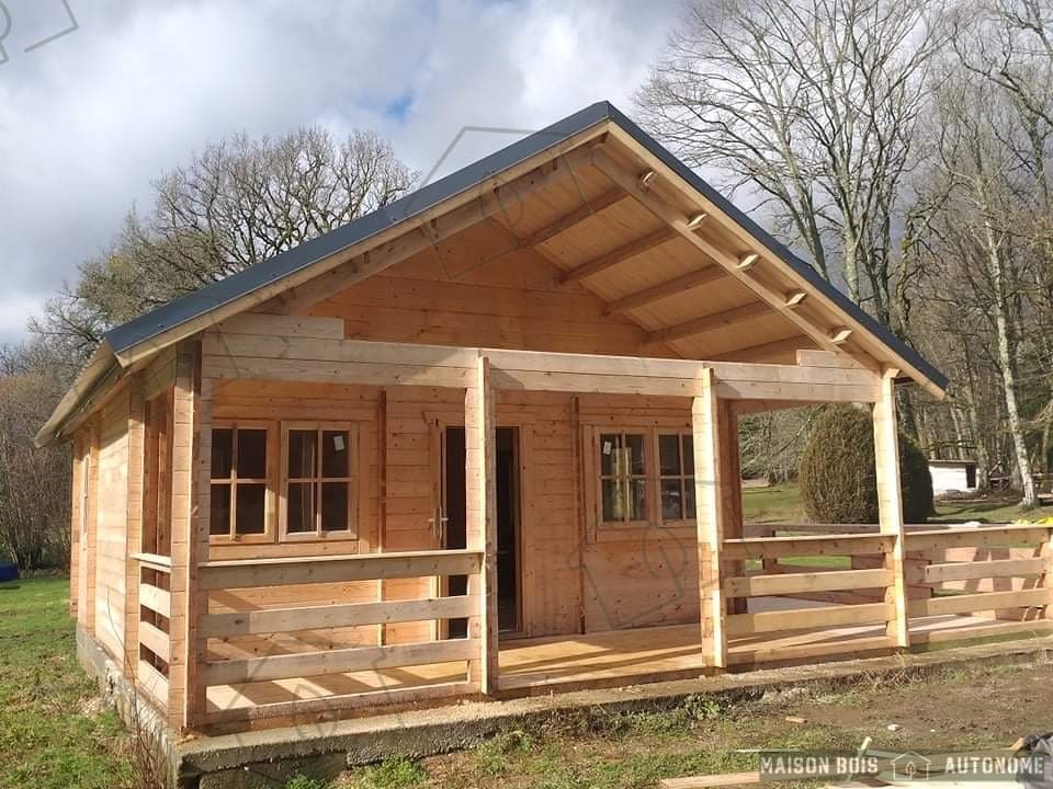 chalet en bois autonome en électricité et eau - panneaux solaires pour chalet indépendant