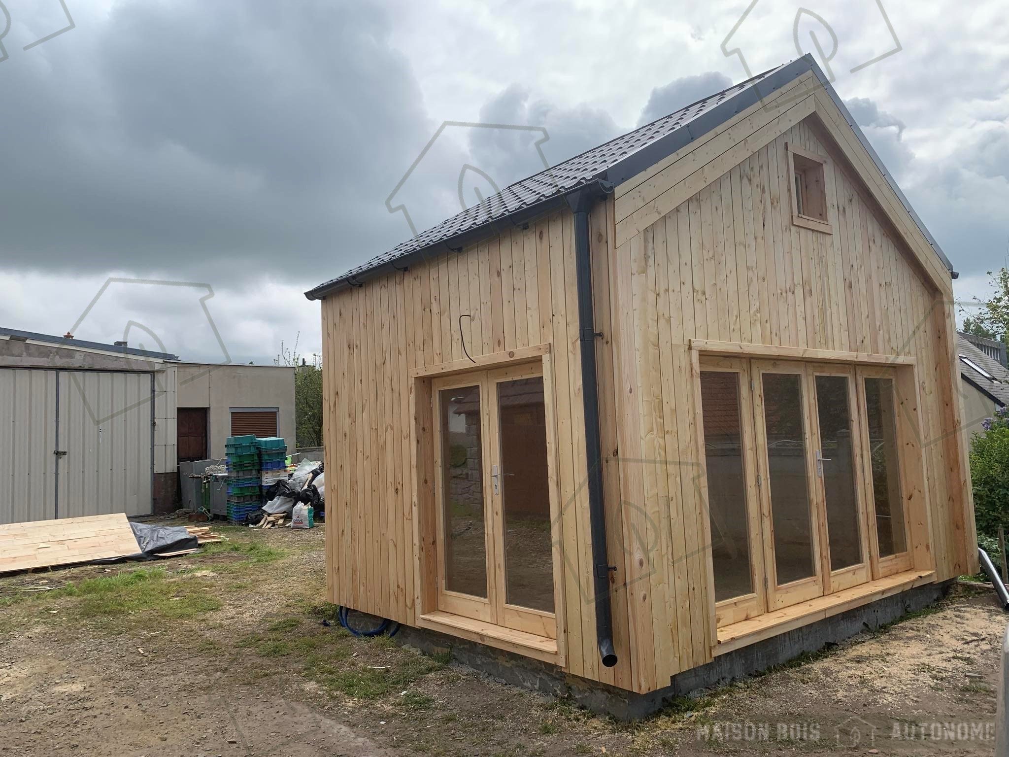 petite maison bois mezzanine rapide à construire